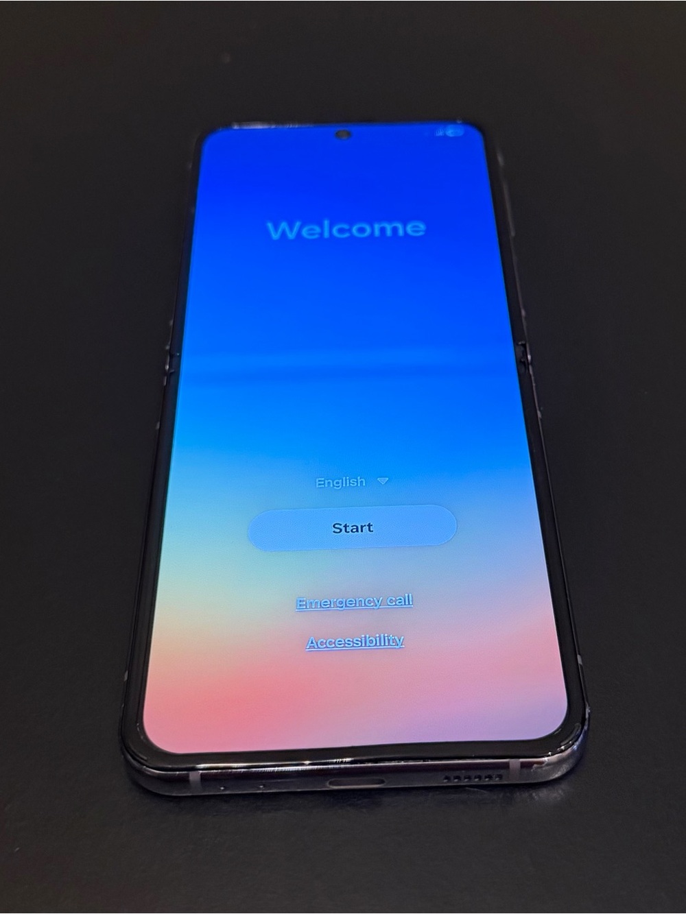 Unlocked Samsung Galaxy flip 4 in bora purple Smartphone 128gb